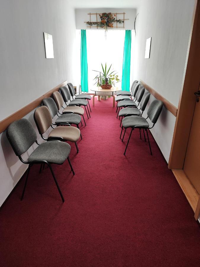 Hotel Beke Sziget Komlo Екстер'єр фото