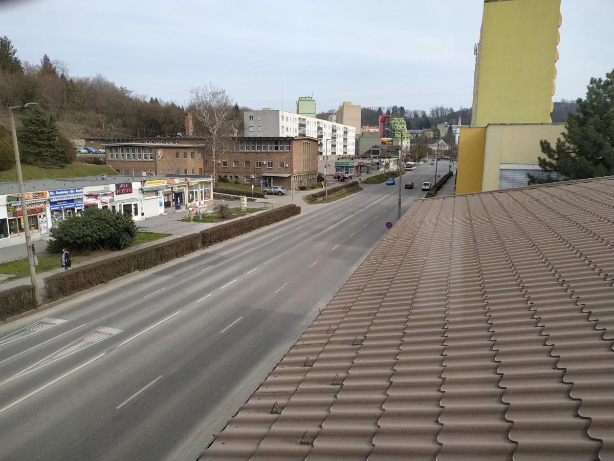 Hotel Beke Sziget Komlo Екстер'єр фото